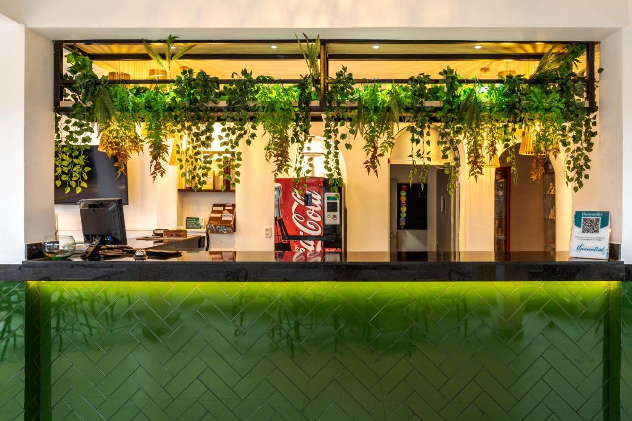 Hotel Manantial 梅尔加 外观 照片