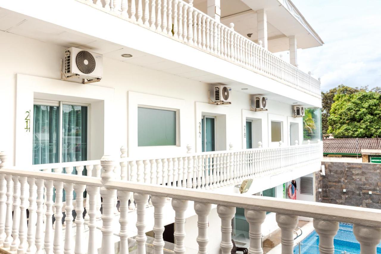 Hotel Manantial 梅尔加 外观 照片