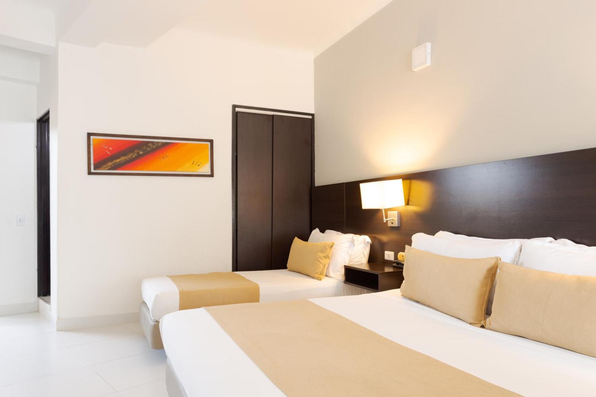 Hotel Manantial 梅尔加 外观 照片