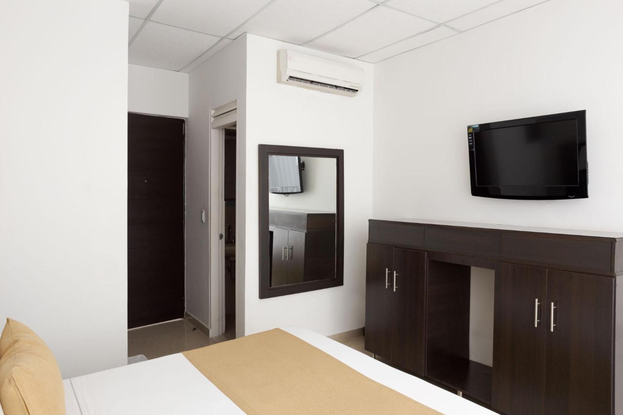 Hotel Manantial 梅尔加 外观 照片